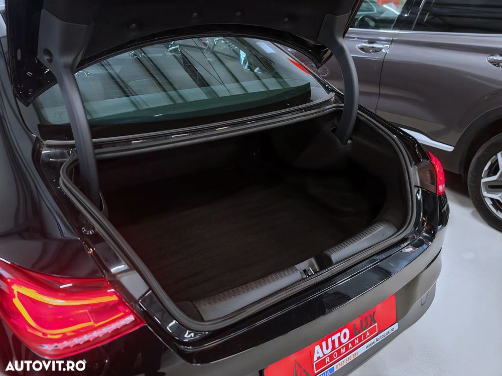 Mercedes-Benz CLA 180 7G-DCT - 36