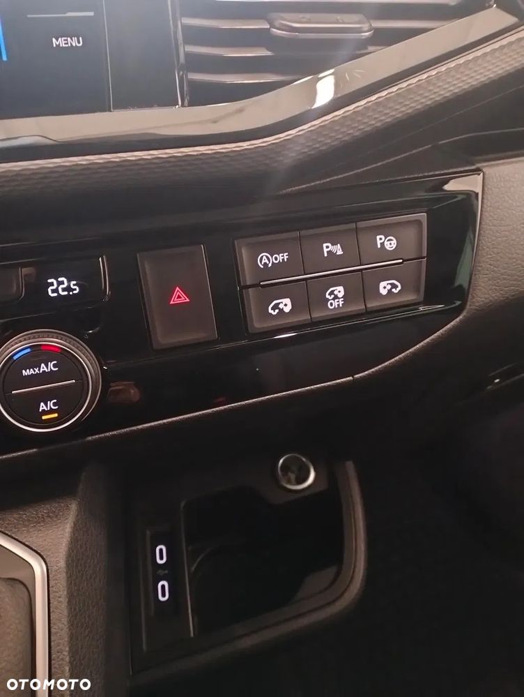 Volkswagen Multivan - 18