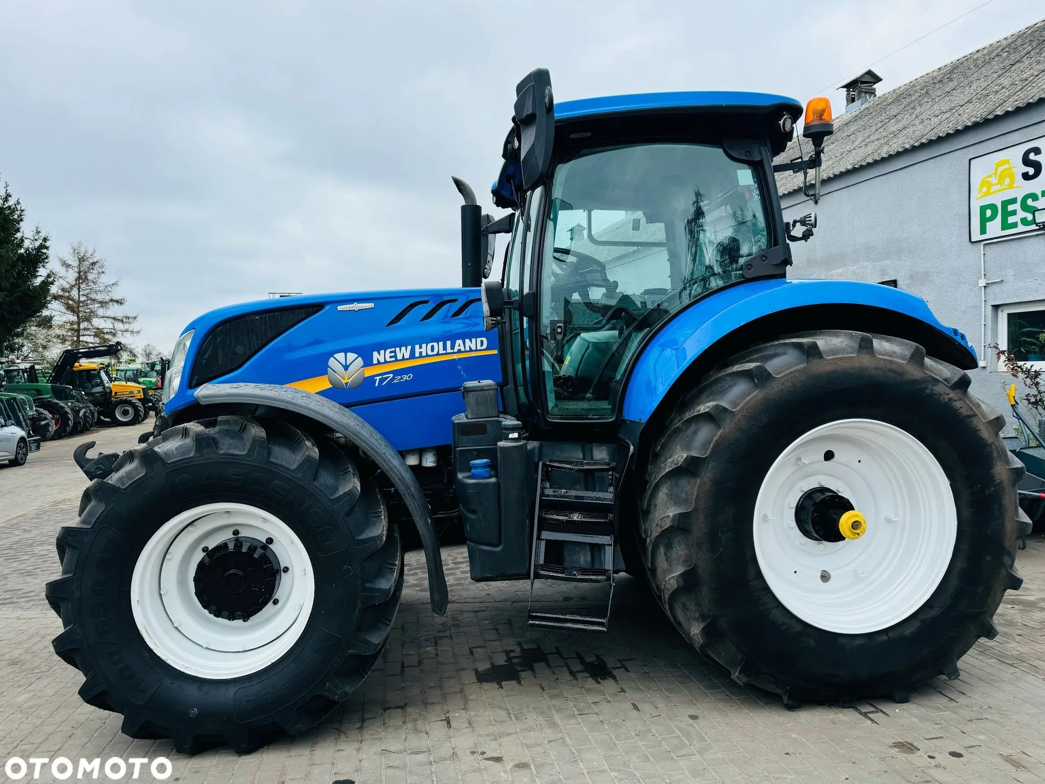 New Holland T7.230 AUTOCOMMAND - 4