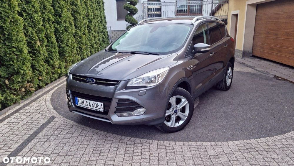 Ford Kuga - 1