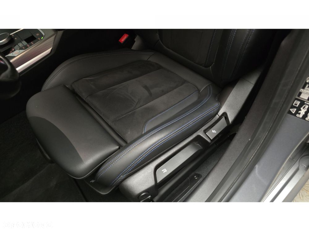 BMW Seria 3 320d xDrive mHEV M Sport - 19