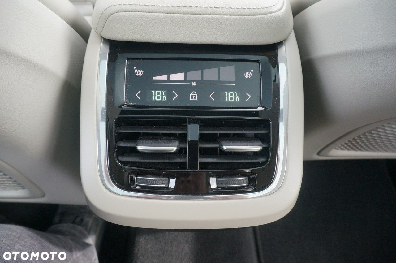 Volvo XC 60 - 20