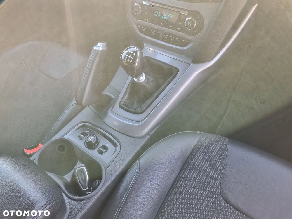 Ford Focus 1.0 EcoBoost STart-Stopp-System TITANIUM - 22
