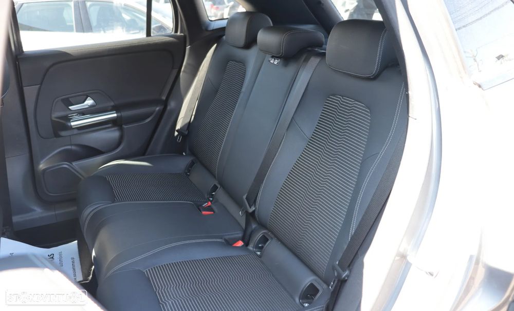 Mercedes-Benz GLA 250 - 18