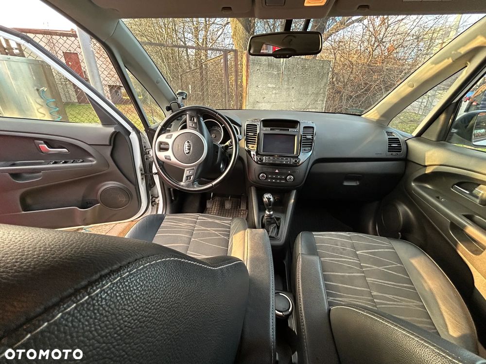Kia Venga 1.4 Business Line - 22