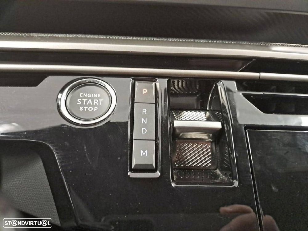 Peugeot 5008 1.2 Hybrid Allure e-DCS6 - 18