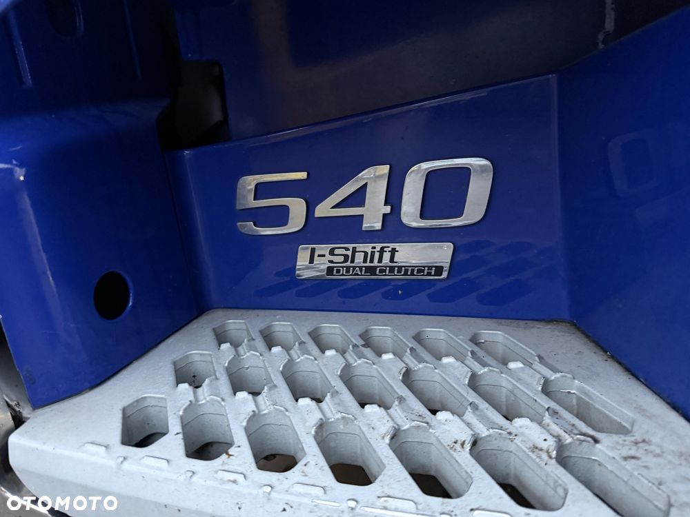 Volvo 540 XL z Niemiec aerograf TV Show Truck pełne wyposażenie skóry - 22