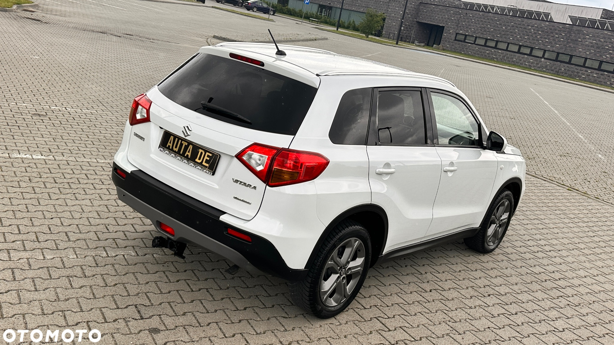 Suzuki Vitara 1.6 DDiS (4x4) Allgrip Comfort - 6