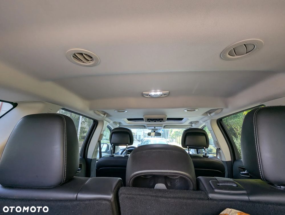 Dodge Journey - 8