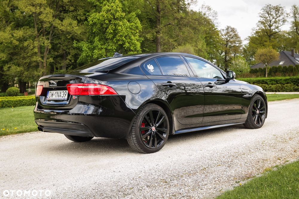 Jaguar XE 20d R-Sport - 7