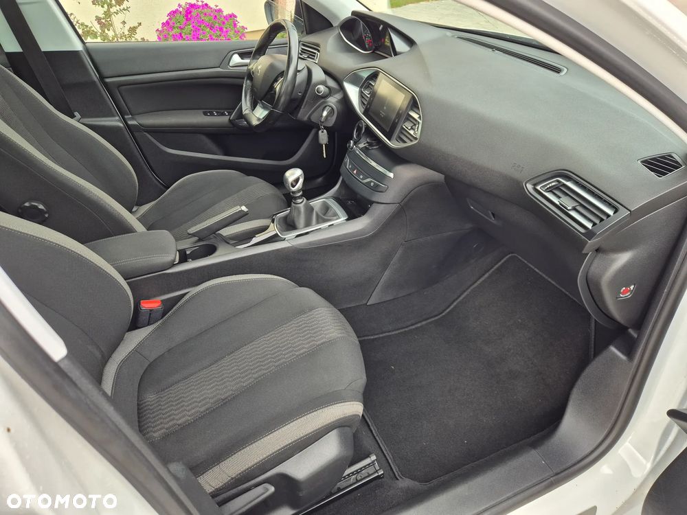 Peugeot 308 BlueHDi 120 Stop & Start Allure - 6
