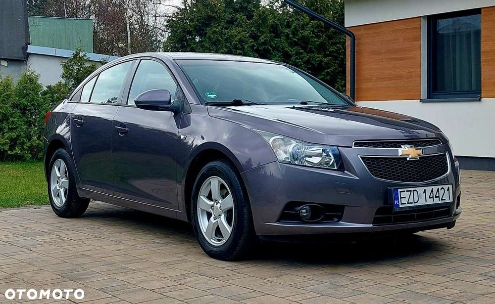 Chevrolet Cruze 1.8 LS - 2