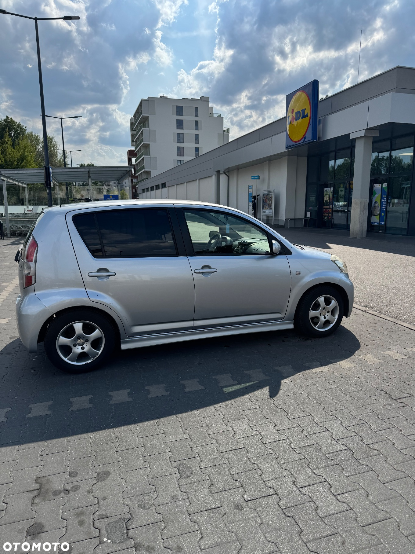 Daihatsu Sirion 1.0 - 2
