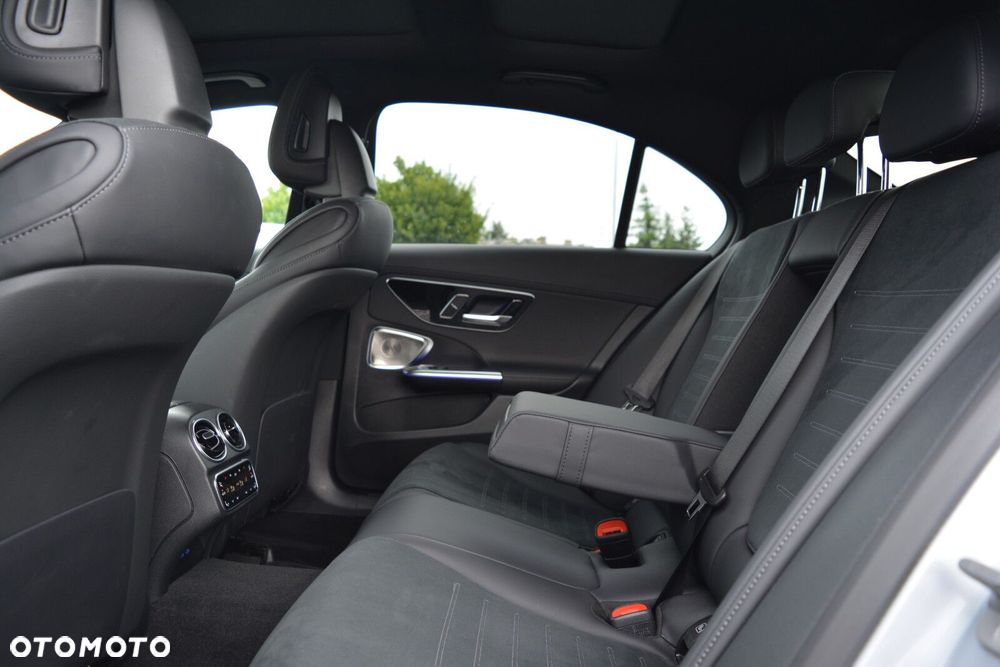 Mercedes-Benz Klasa C - 30