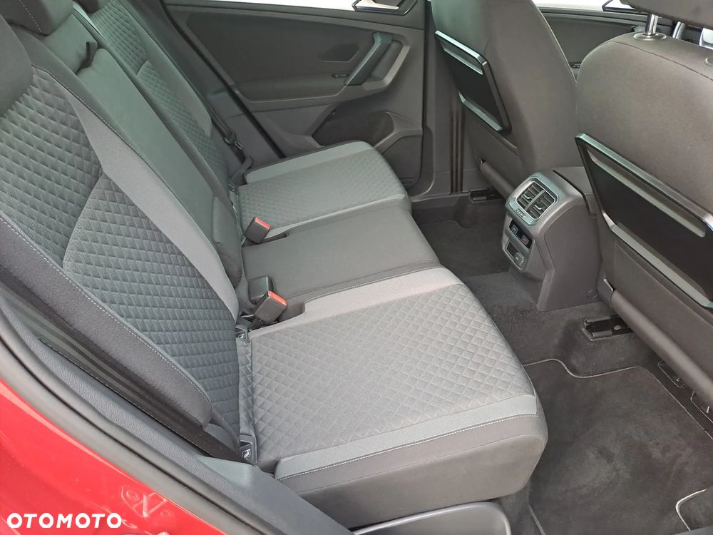 Volkswagen Tiguan - 21