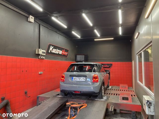 MINI Cooper Standard - 16