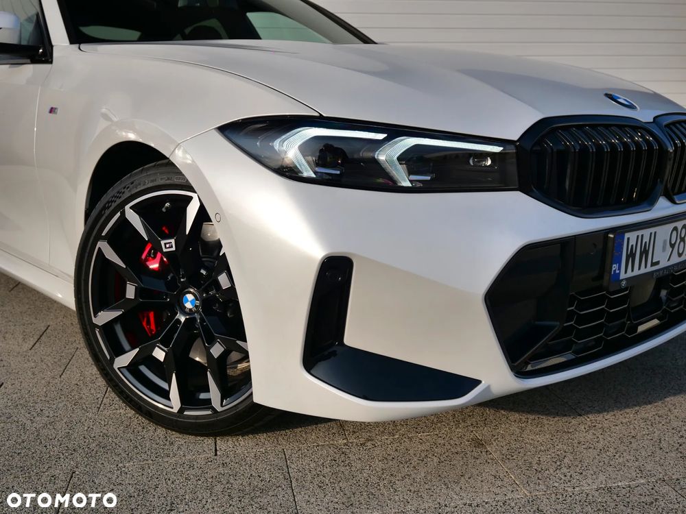 BMW Seria 3 330i xDrive M Sport sport - 3