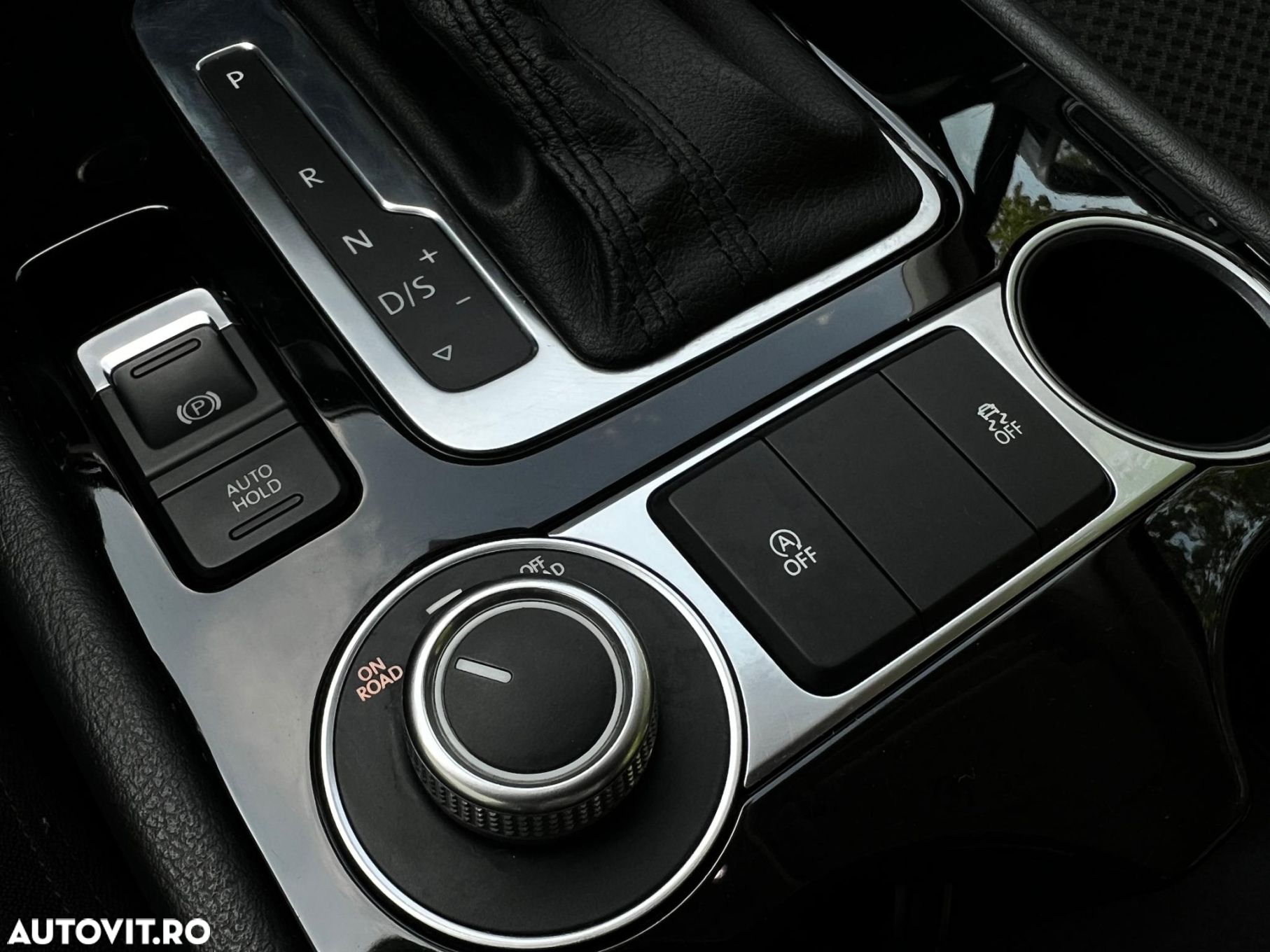 Volkswagen Touareg - 13