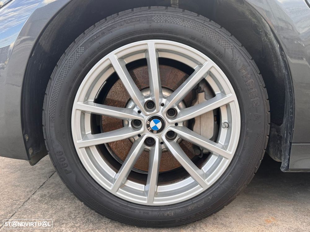 BMW 330 e Touring Corporate Edition Auto - 12