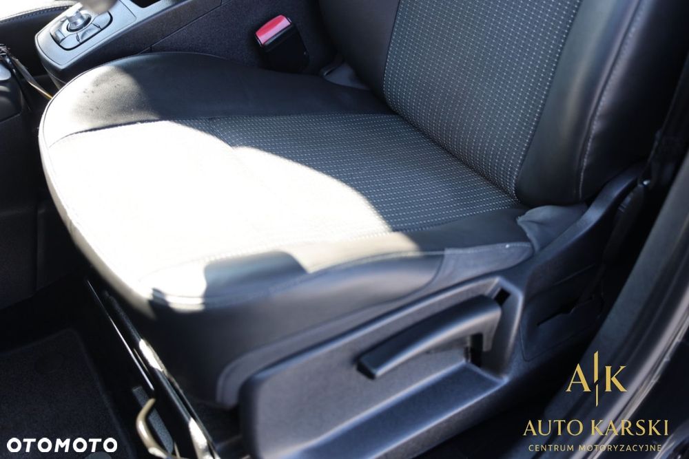 Renault Scenic - 31