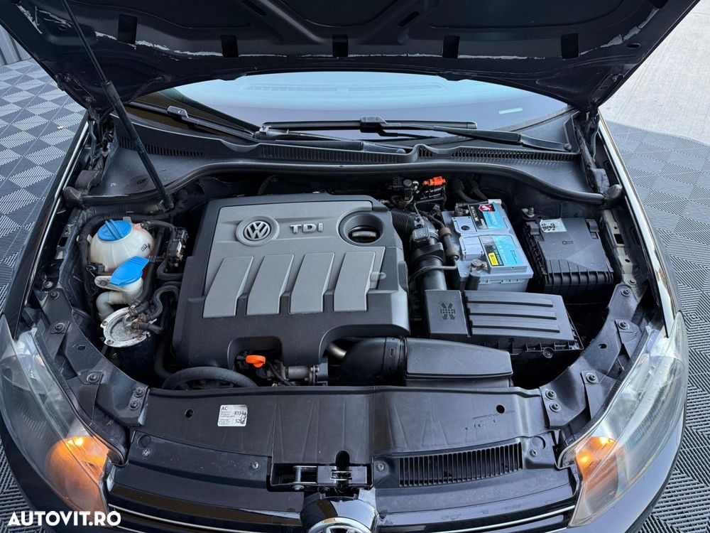 Volkswagen Golf - 12