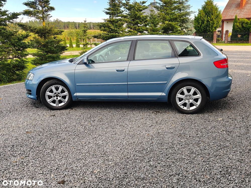 Audi A3 Sportback 1.4 TFSI Ambiente - 37