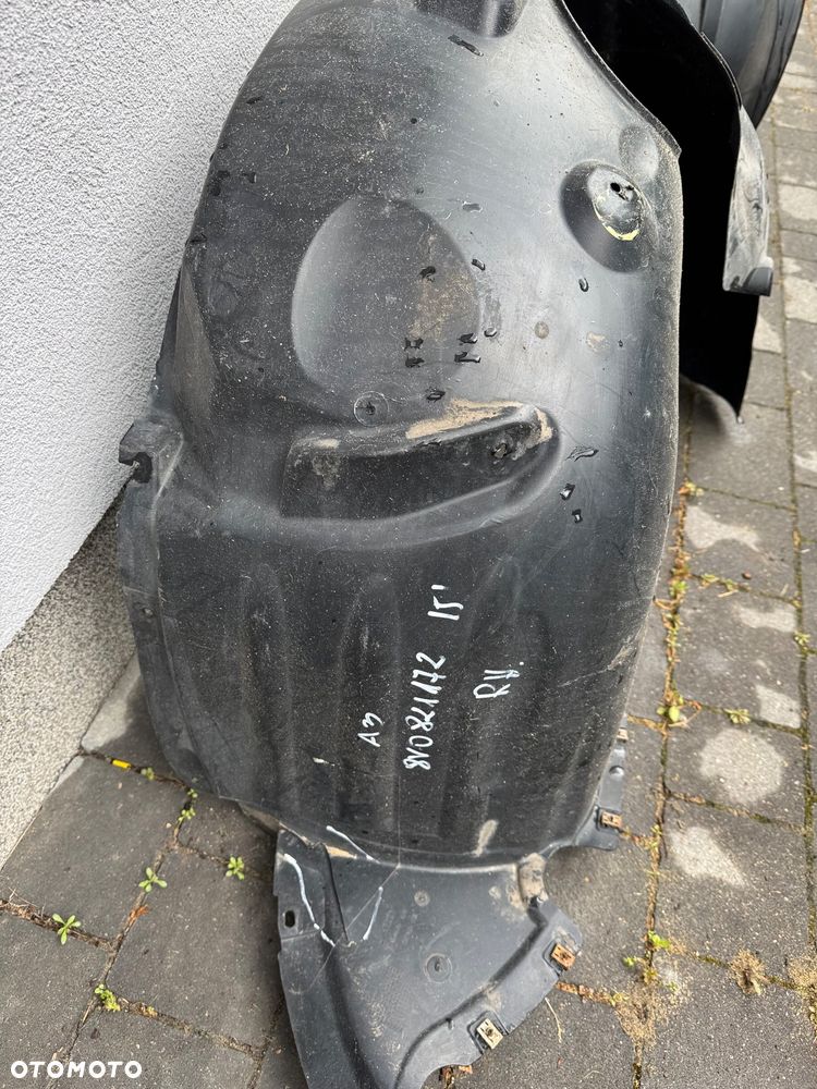 Audi A3 8V0 nadkole przód prawy