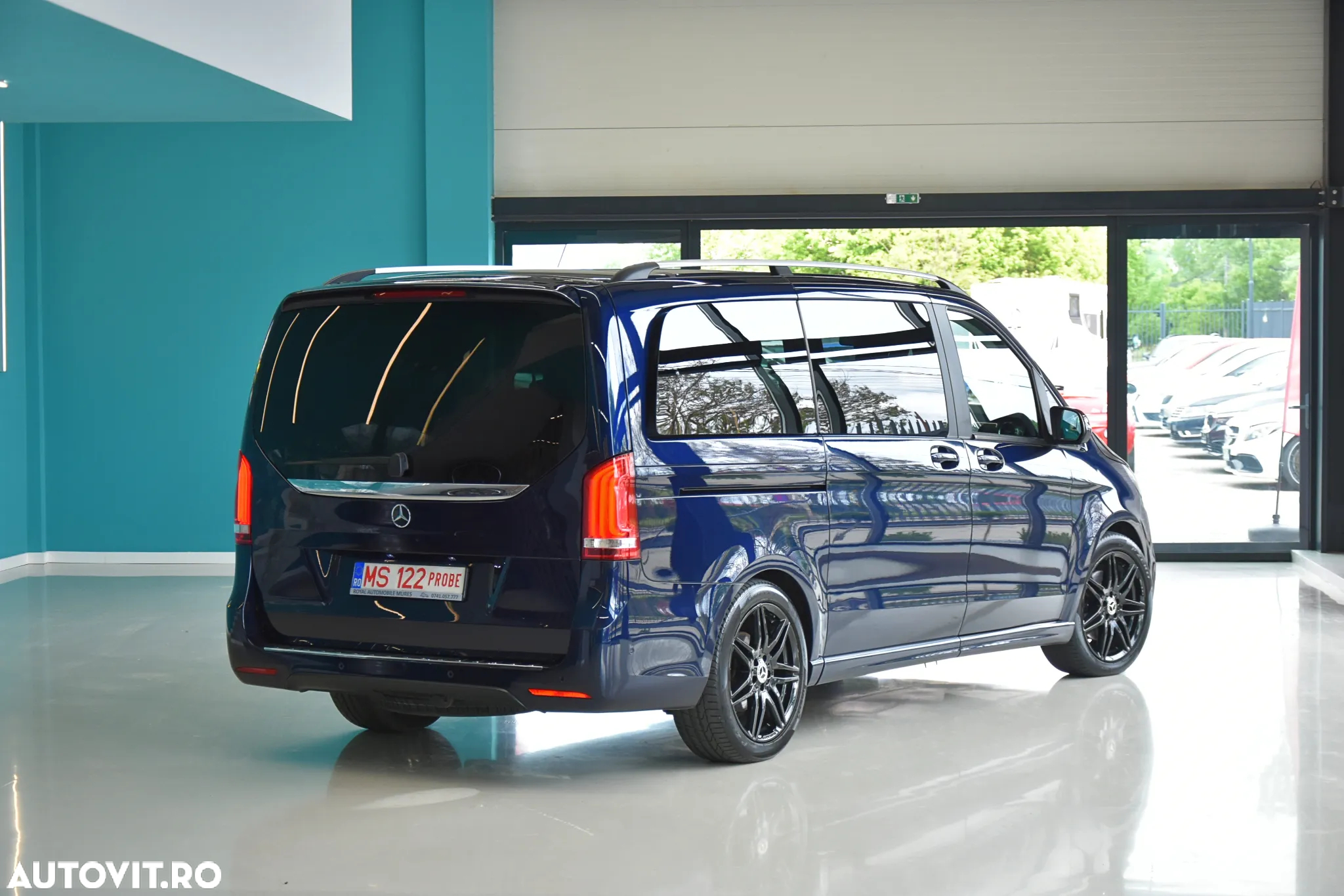 Mercedes-Benz V 250 d Combi Lung 190 CP RWD 9AT Exclusive - 3