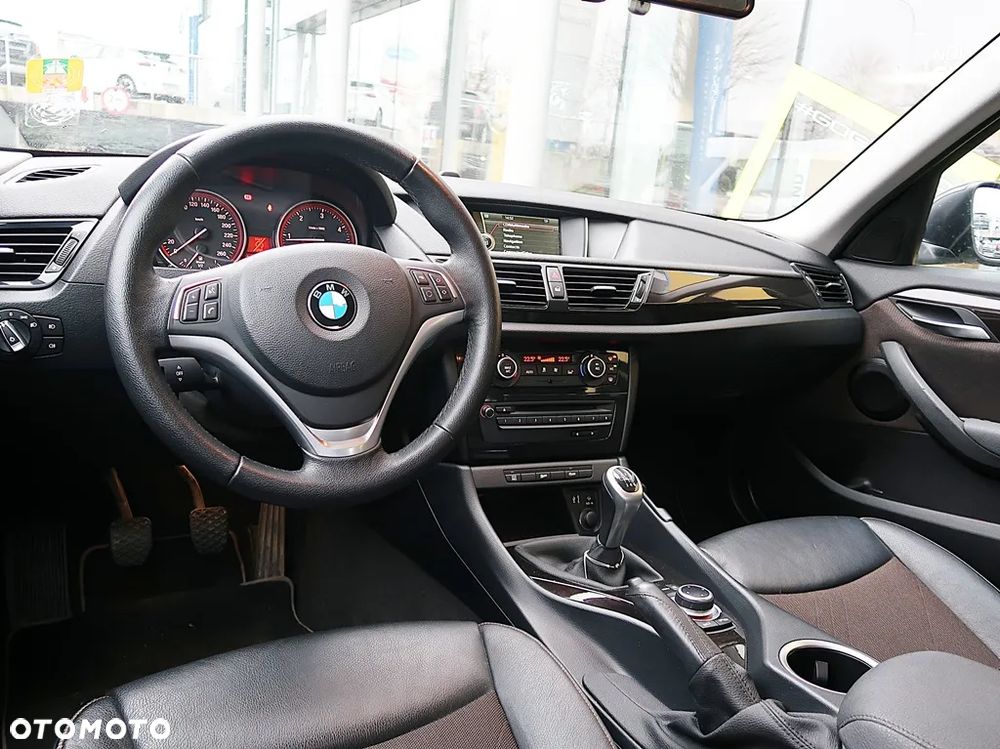 BMW X1 sDrive18d xLine - 14