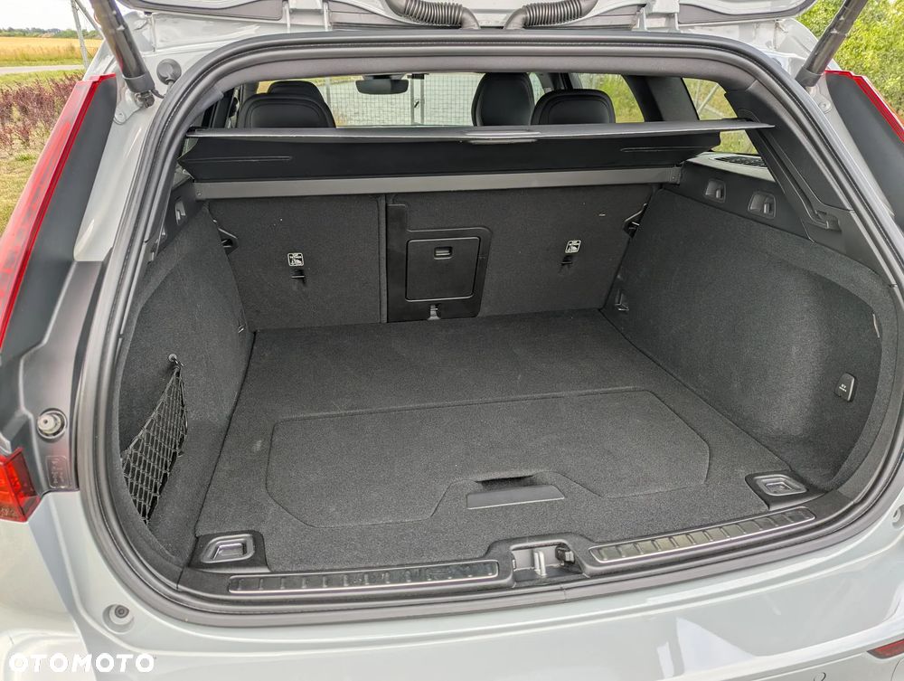Volvo V60 B4 B Plus Dark - 7