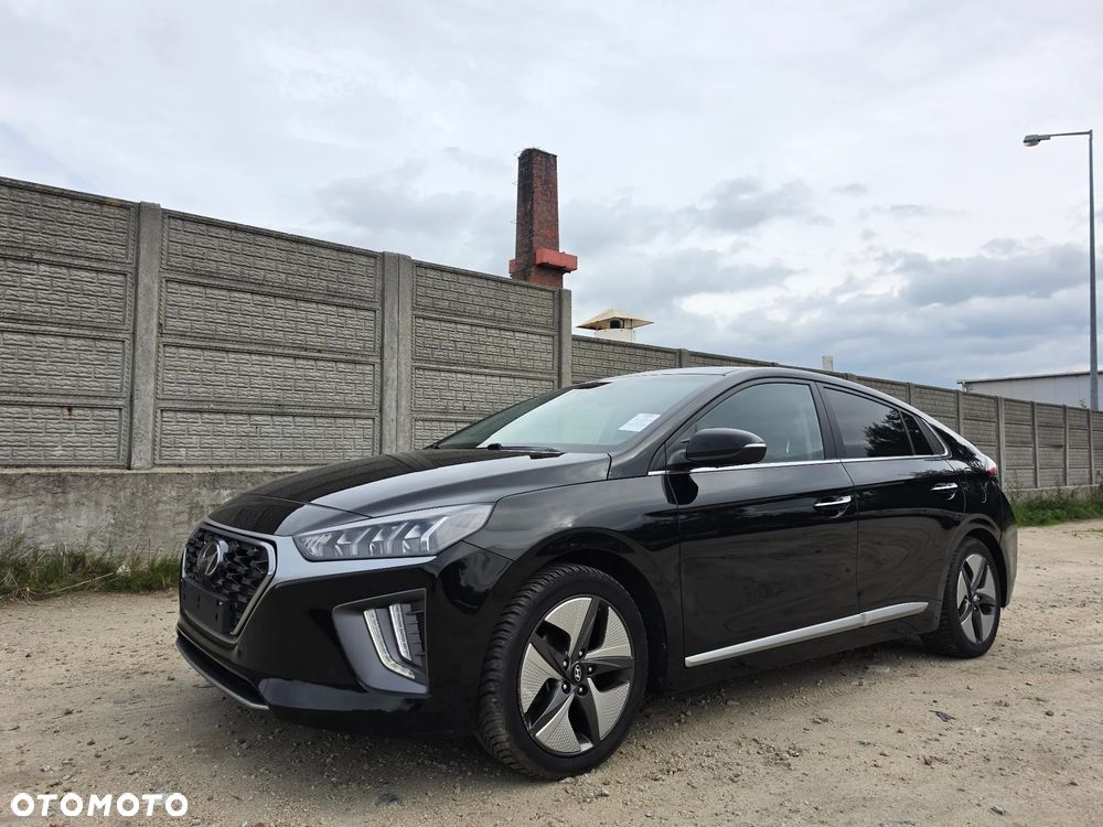 Hyundai IONIQ hybrid Platinum - 2