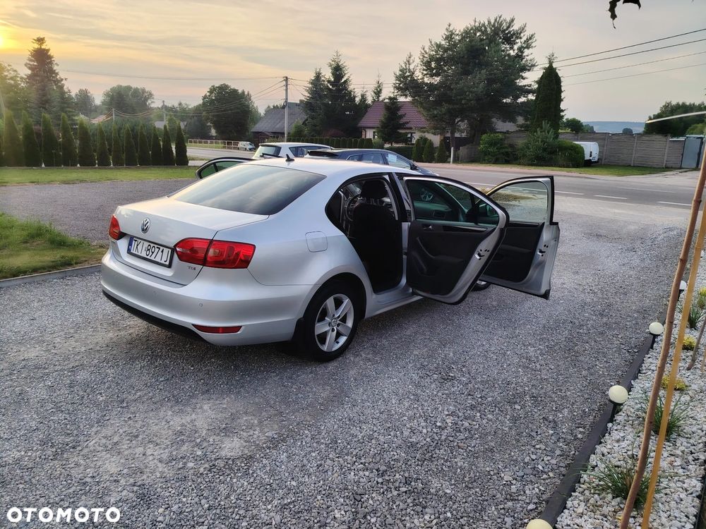 Volkswagen Jetta 1.6 TDI Comfortline Optimum - 10