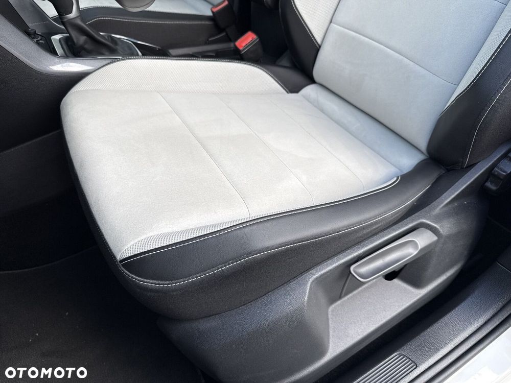 Volkswagen T-Roc 1.5 TSI Style DSG - 18