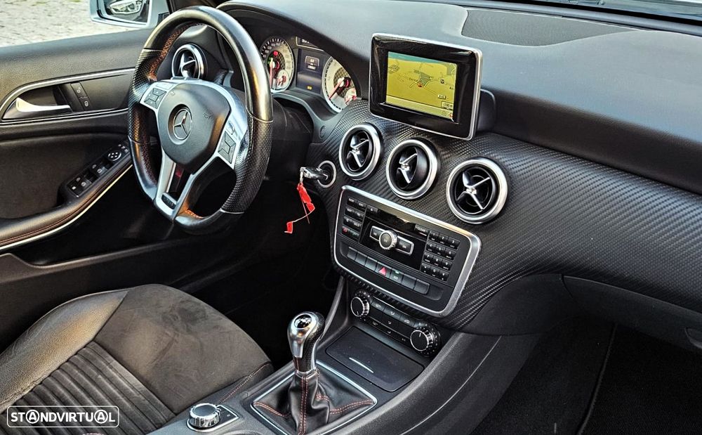Mercedes-Benz A 180 CDI (BlueEFFICIENCY) AMG Sport - 23