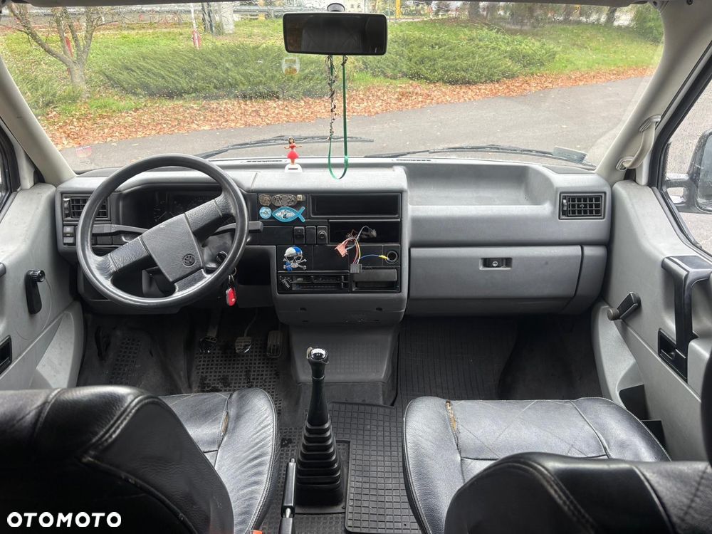 Volkswagen Transporter - 7