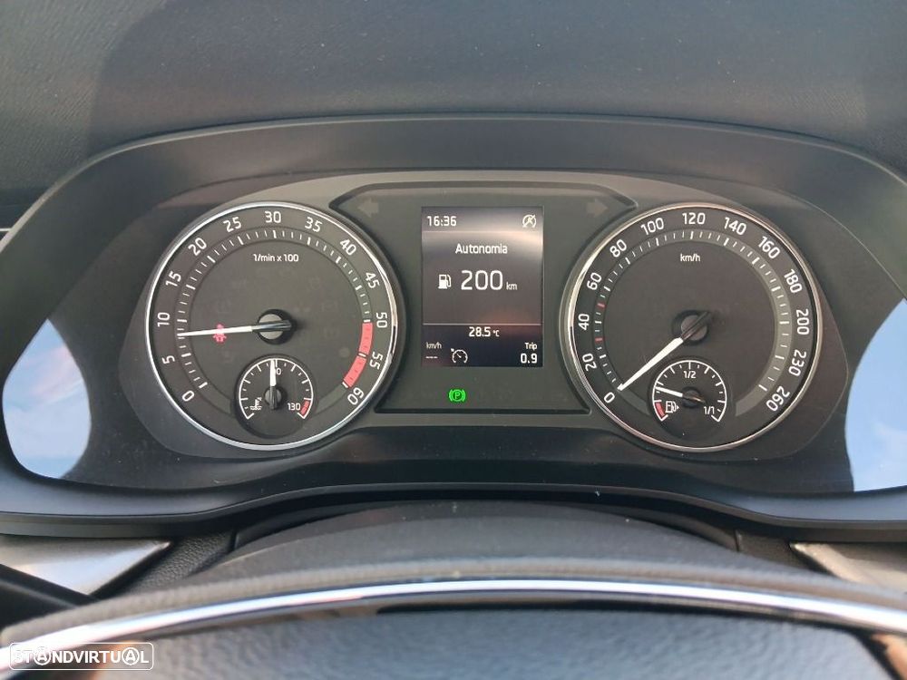 Skoda Octavia Break 2.0 TDI Ambition - 12