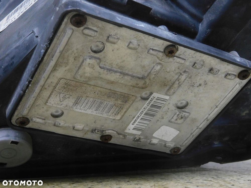 93321054 93321055 Lampa Lampy Przód Xenon Opel Meriva A - 11