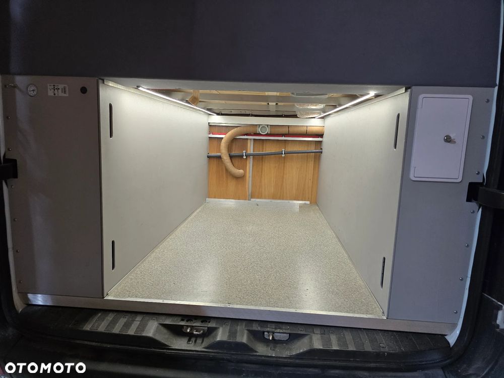 Mercedes-Benz Sprinter - 8