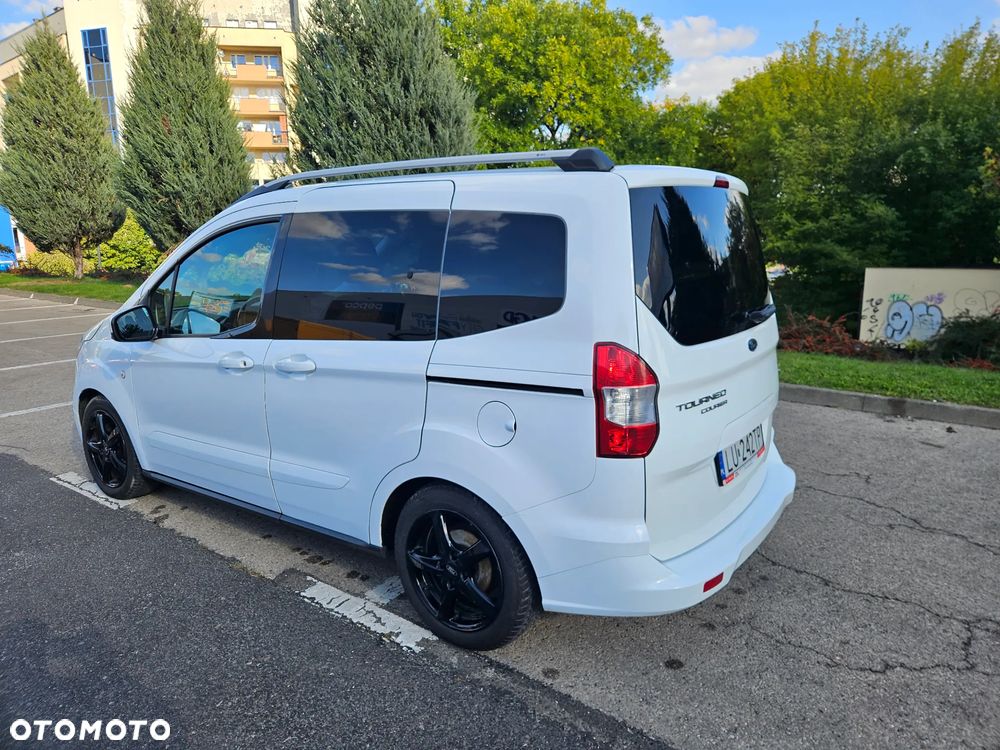 Ford Tourneo Courier ver-1-5-tdci-trend - 21