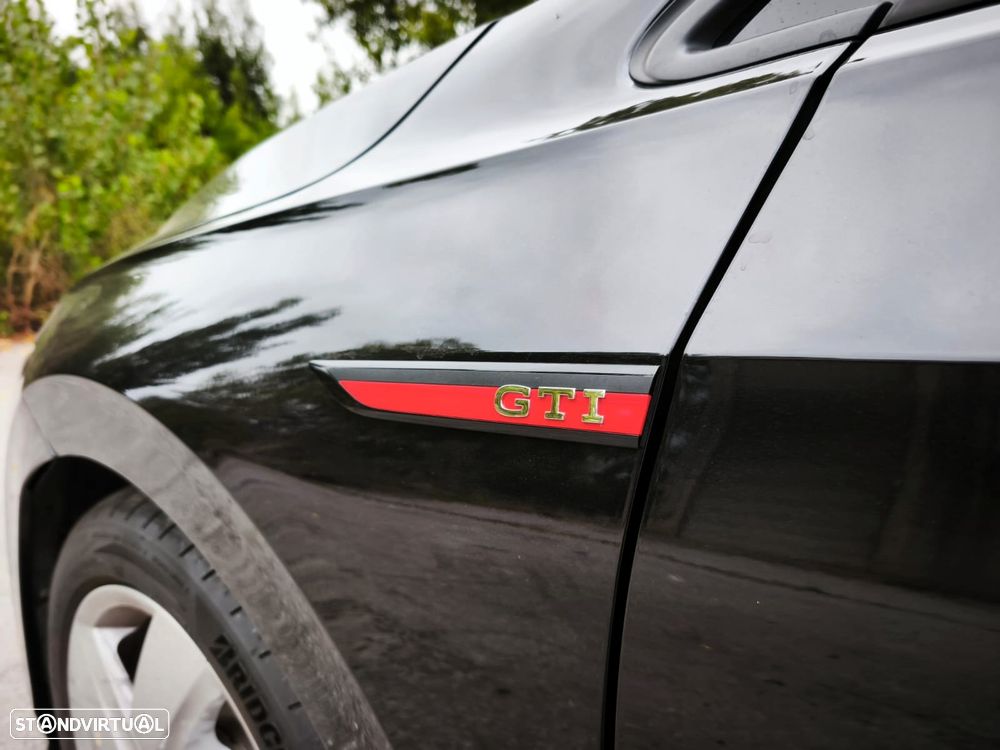 VW Golf 2.0 TSI GTI DSG - 11