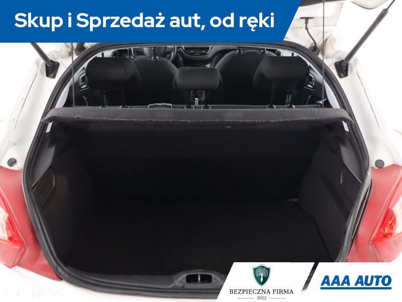 Peugeot 208 - 15