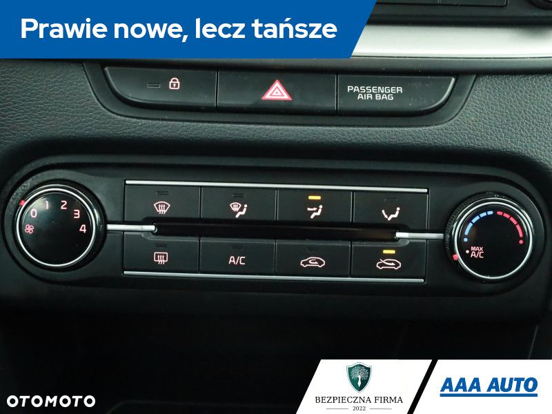 Kia Ceed - 12