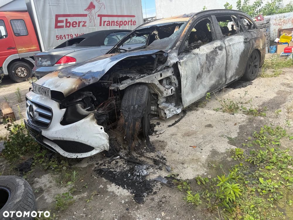 Mercedes-Benz Klasa E 220 d 9G-TRONIC - 4