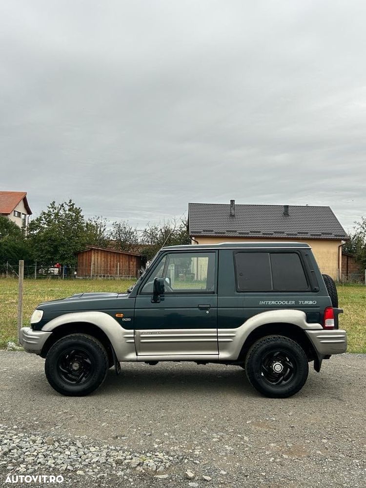 Hyundai Galloper - 1