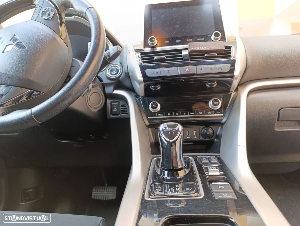 Mitsubishi Eclipse Cross 2.4 PHEV eMotion - 27