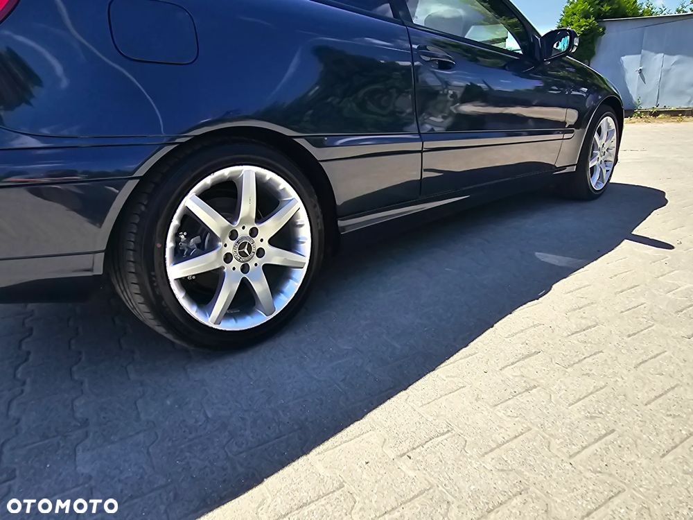 Mercedes-Benz Klasa C 180 Kompressor Sportcoupe - 15
