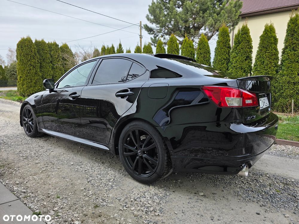 Lexus IS - 4