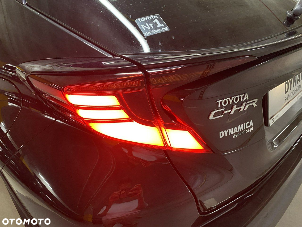 Toyota C-HR - 11