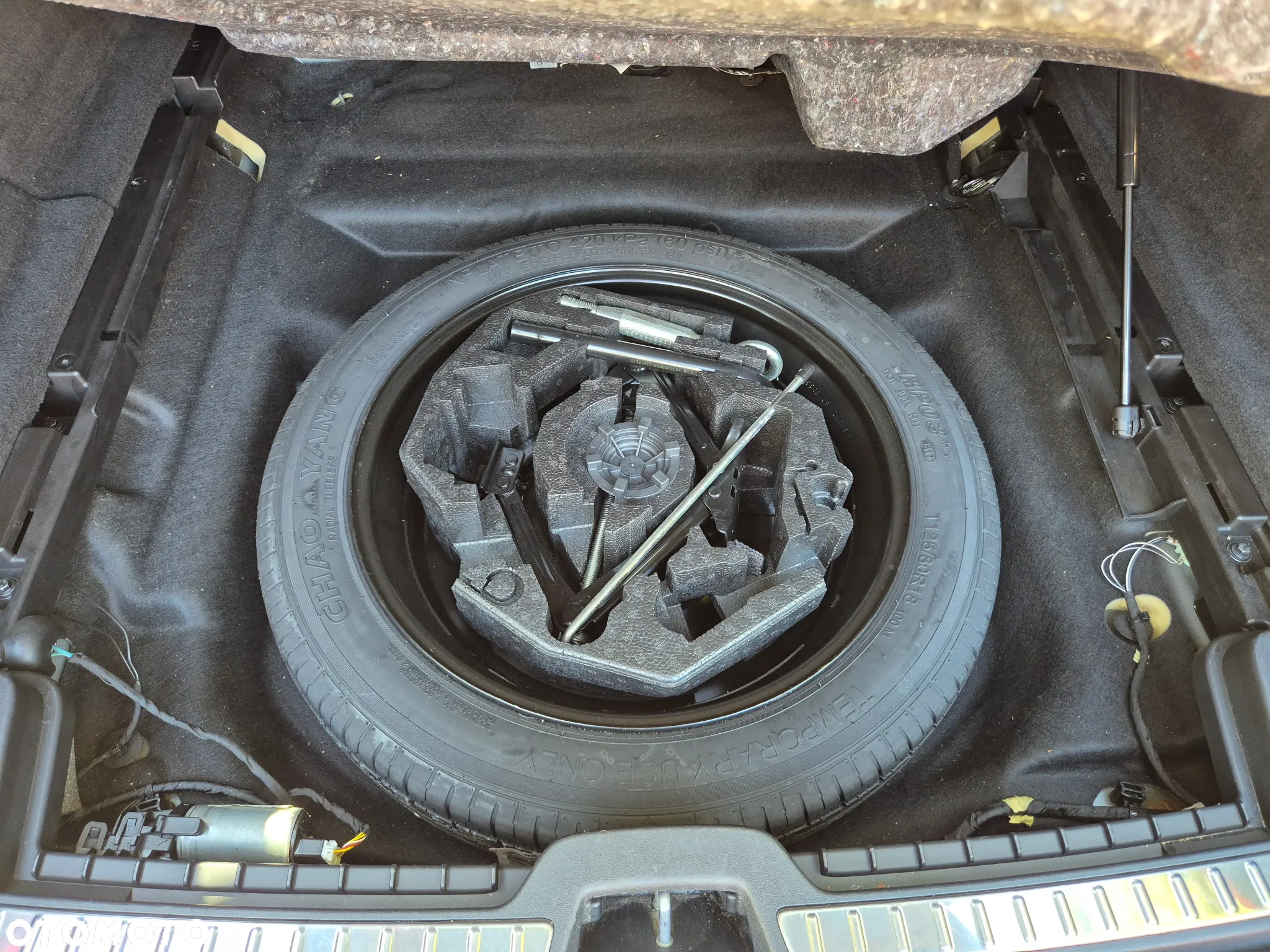 Volvo V90 D4 Geartronic Momentum Pro - 30