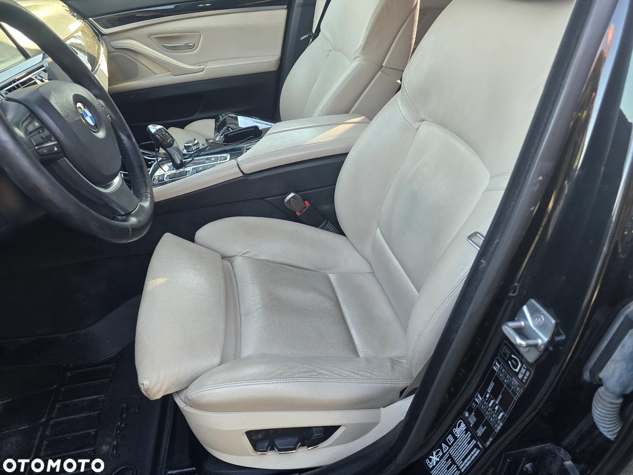 BMW Seria 5 530d xDrive - 11